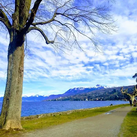 Bellerive, Pieds Dans L'eau & Montagnes